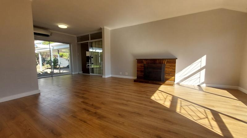 To Let 3 Bedroom Property for Rent in Schoongezicht Western Cape